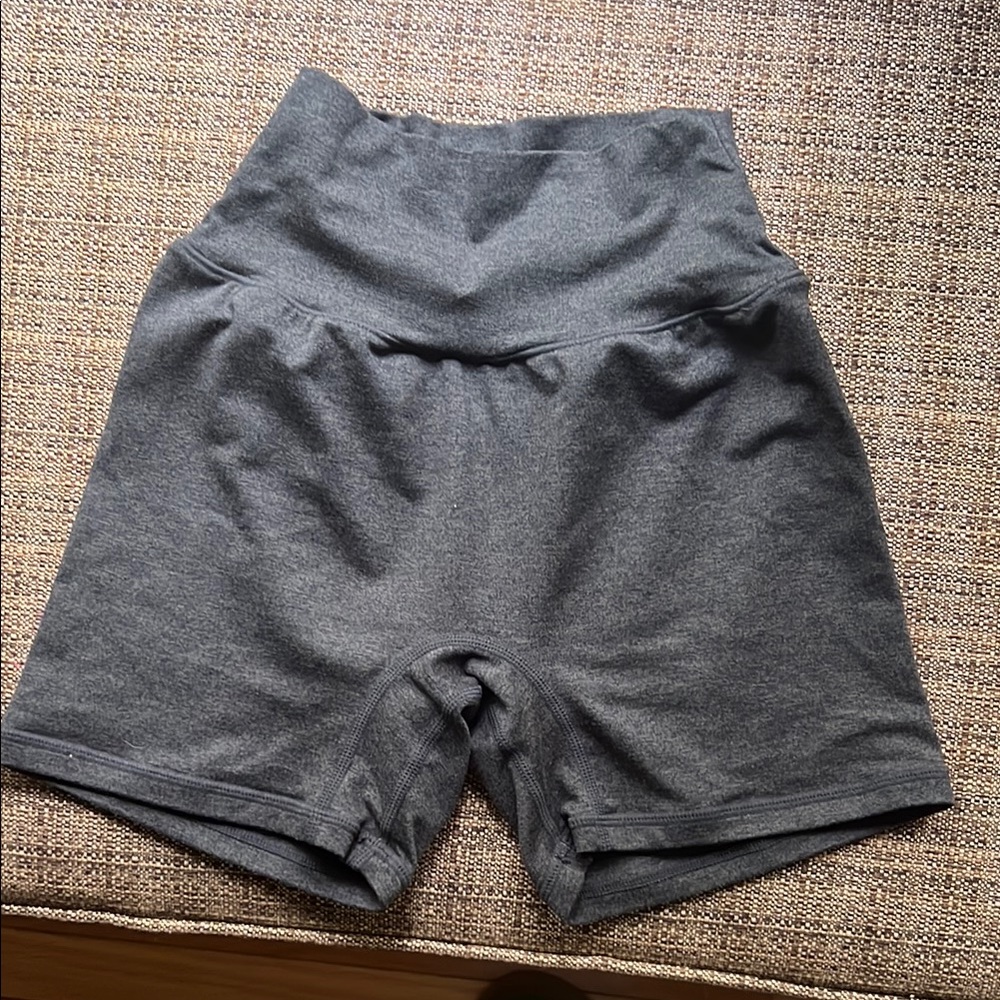 P'tula small bare pro shorts 4”